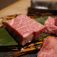 近江うし 焼肉 にくTATSU 青山本店 - 