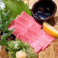 焼肉たまき 京橋店 - 神戸ビーフの刺身