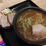 もちもちの木 - 料理写真:中華そば+トッピング