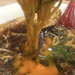 麺屋 おおやま - 生玉子絡めて旨し♪