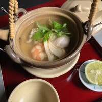  松茸と鱧の土瓶蒸し