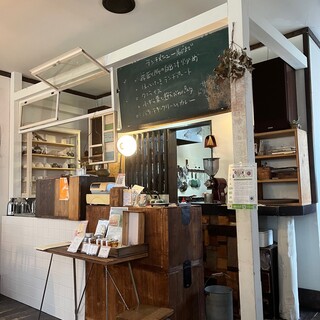 カフェギャラリーコンバーション_2