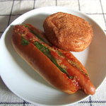 赤丸ベーカリー - カレーパンとホットドッグ