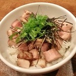 創作麺工房 鳴龍 - 小さな叉焼ご飯 150円