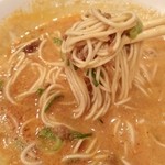 創作麺工房 鳴龍 - 奥深いスープの風味