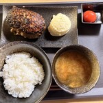 コンナトコロニハンバーグ - 