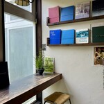 Garden Cafe home - こちらのカウンター席に座りました