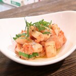 トリワイン ＰＩＫＯＳＨＨＨＵ - 長芋とやげんなんこつ梅肉和え