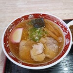 金長 - ラーメン800円。