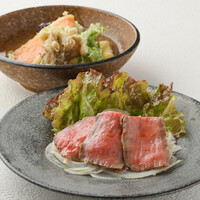 国産牛ローストビーフと蟹グラタンコロッケ膳