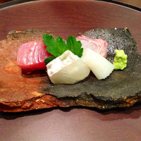 春草 - お造り、北海道産のまぐろ、ひらめ、こしょう鯛、ヤリイカ