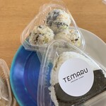 TEMARU OMUSUBI STAND - 手前は、本日の気まぐれ