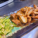 厚切りタンステーキ　カルビダレ