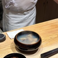 鮨 由う - 