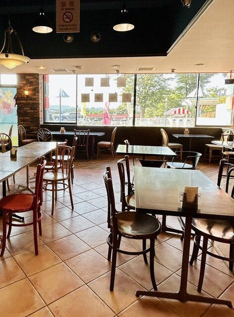 花の種 リナワールド店 - 茂吉記念館前（クレープ・ガレット）の写真