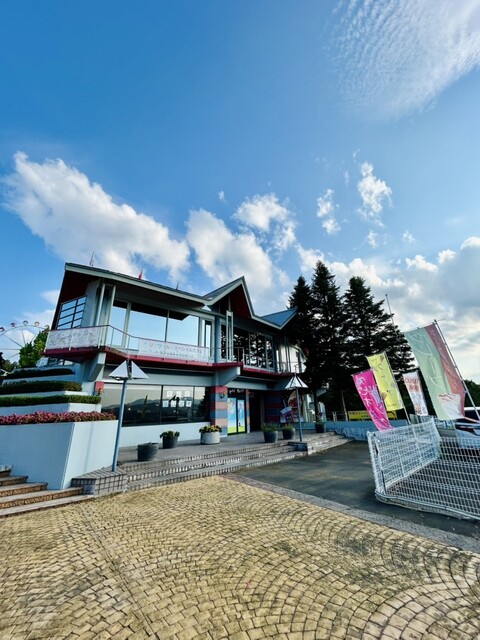 花の種 リナワールド店 - 茂吉記念館前（クレープ・ガレット）の写真