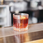 Nui. HOSTEL & BAR LOUNGE - House Negroni