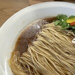 めん処 きよ洲 - 佐助豚の脂が輝いてます！ふすま入り細麺がうまい！