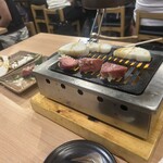 ホルモン焼肉 肉の大山 - 