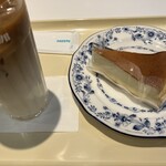 ドトールコーヒーショップ - 料理写真:チーズケーキとアイスハニーカフェ・オレ。