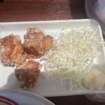 ラーメン 魁力屋 - ここの唐揚げ好きな感じ