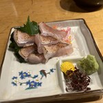 鮮魚と炉端焼き 魚丸 - 鯛の炙り