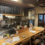 鮮魚と炉端焼き 魚丸 - カウンター