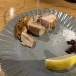 鮮魚と炉端焼き 魚丸 - 鶏の一夜干し