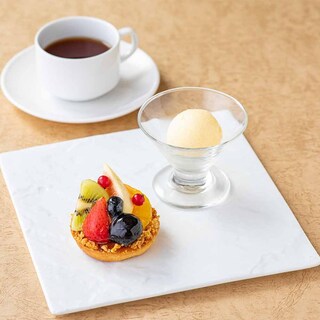 季節のフルーツを使ったスイーツ