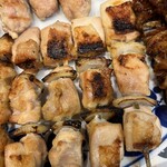焼鳥の快獣 - ももアップです。
