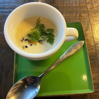 シャイニーアウル 表参道 - 