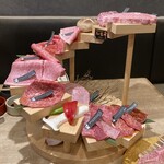 俺の焼肉 博多 - 十二段盛り