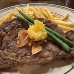 チャーブロ - ドーン｡ポテトフライとインゲン､ガーリックチップス､マーガリンを携えて､ドーン｡