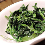 いずみ家 - らーめん中＆ほうれん草　ズームアップ