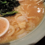 いずみ家 - らーめん中啜る