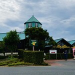 道の駅とみうら 枇杷倶楽部 - 来年はこの倍の大きさになりそうです。