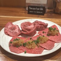 熟成和牛焼肉エイジング・ビーフ 横浜店 - 赤身盛り合わせ