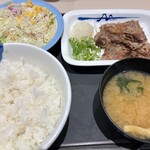 松屋 - 料理写真:牛焼肉定食 890円