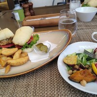 Lounge & Dining G - 