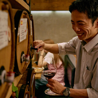 50種を飲み比べて「好き」を探せる！【セルフワイン飲み放題】