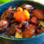 奥藤本店 - ご飯に乗せて鳥もつ丼