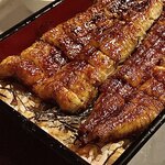 川庄 - 「うな重 特上」地焼きのアップ②…
