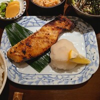伊豆の旬 やんも 丸の内店 - 