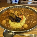 カレー屋ヌンクイ - せせりと砂肝とウズラ卵のカレー