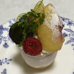 パティスリー カーヴァンソン - 桃のムース？