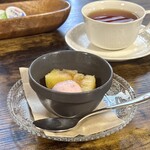 お食事処 だんらん日和 - 本日のランチ(\1,980)　デザート：金色羅皇と夏苺のミルクジェラート