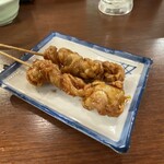 満天酒場 - 博多ぐるぐる（鶏皮）。あんまりグルグルしていないけど、肉厚でおいしい。