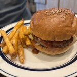 Cafe＆Diner KHB - チーズバーガー