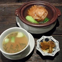 白碗竹快樓 祇園店 - フカヒレ姿土鍋ご飯