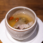 中華ダイニング 一途一心 - 2025.9 本日のスープ（1,280円）すっぽん、骨付き豚スペアリブ、冬瓜、クコの実